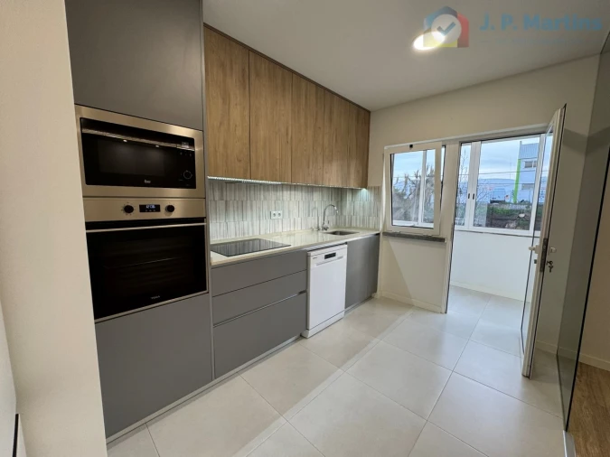 Apartamento T1 para Venda em Seixal, Arrentela e Aldeia de Paio Pires Foto 1