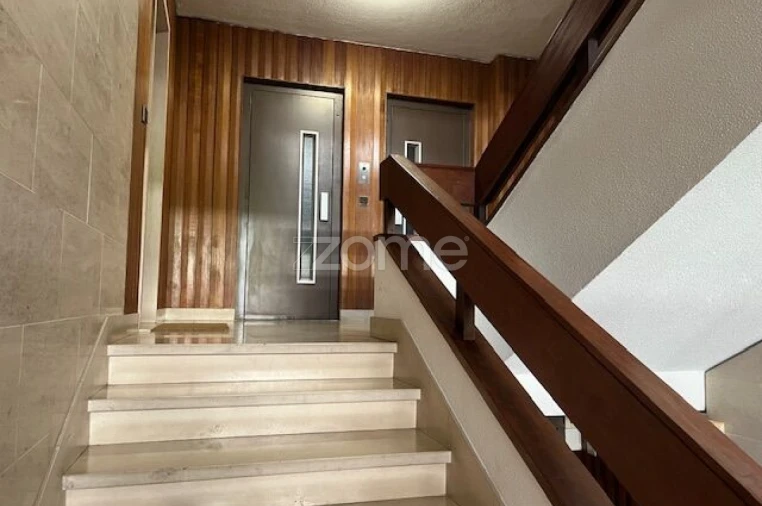 Apartamento T3 para Venda em Cascais e Estoril Foto 2