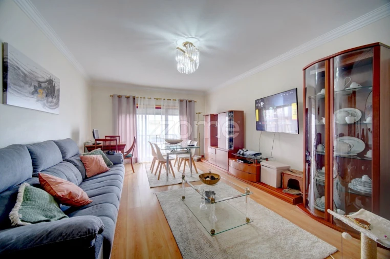 Apartamento T2 para Venda em Mina de Água Foto 1