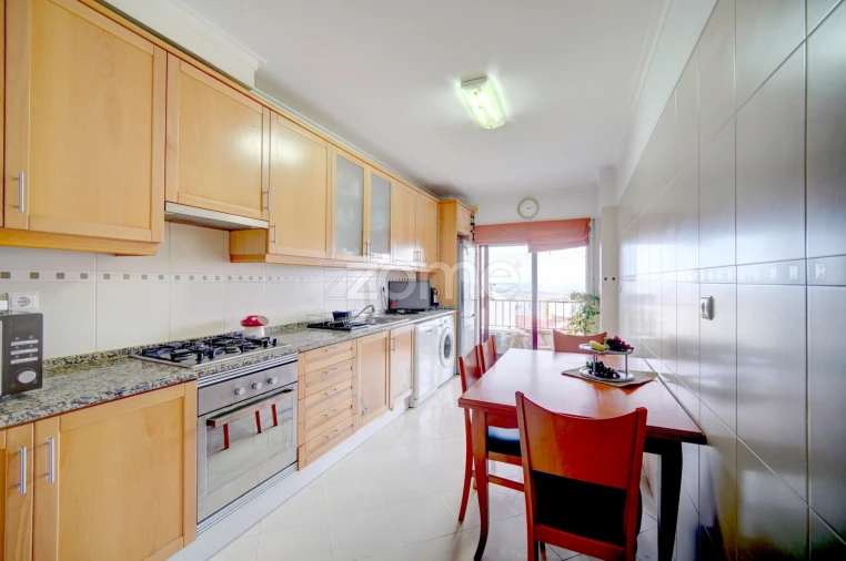 Apartamento T2 para Venda em Mina de Água Foto 7