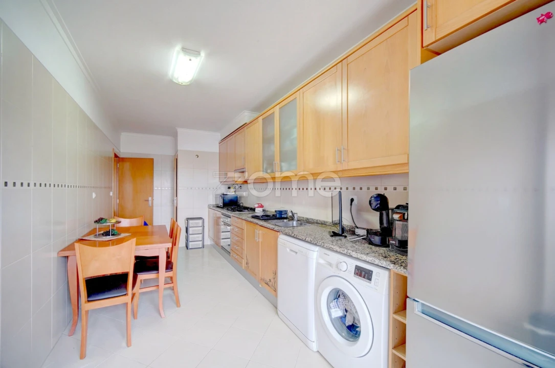 Apartamento T2 para Venda em Mina de Água Foto 8