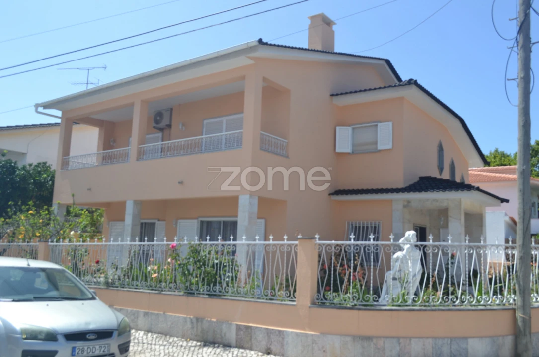 Moradia T6 para Arrendamento em Cascais e Estoril Foto 2