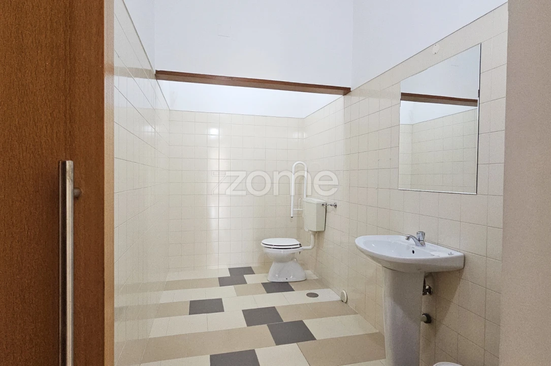 Negócio para Arrendamento em Barcarena Foto 27