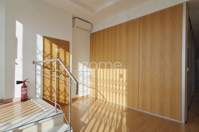 Negócio para Arrendamento em Barcarena Foto 7