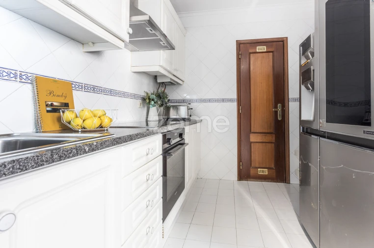 Apartamento T3 para Venda em São Vicente Foto 5