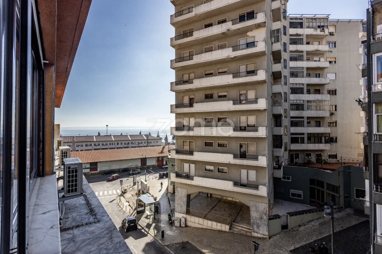 Apartamento T3 para Venda em São Vicente Foto 30