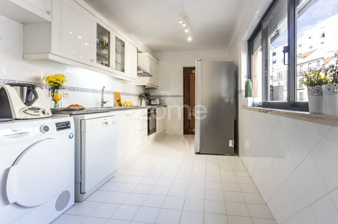 Apartamento T3 para Venda em São Vicente Foto 3
