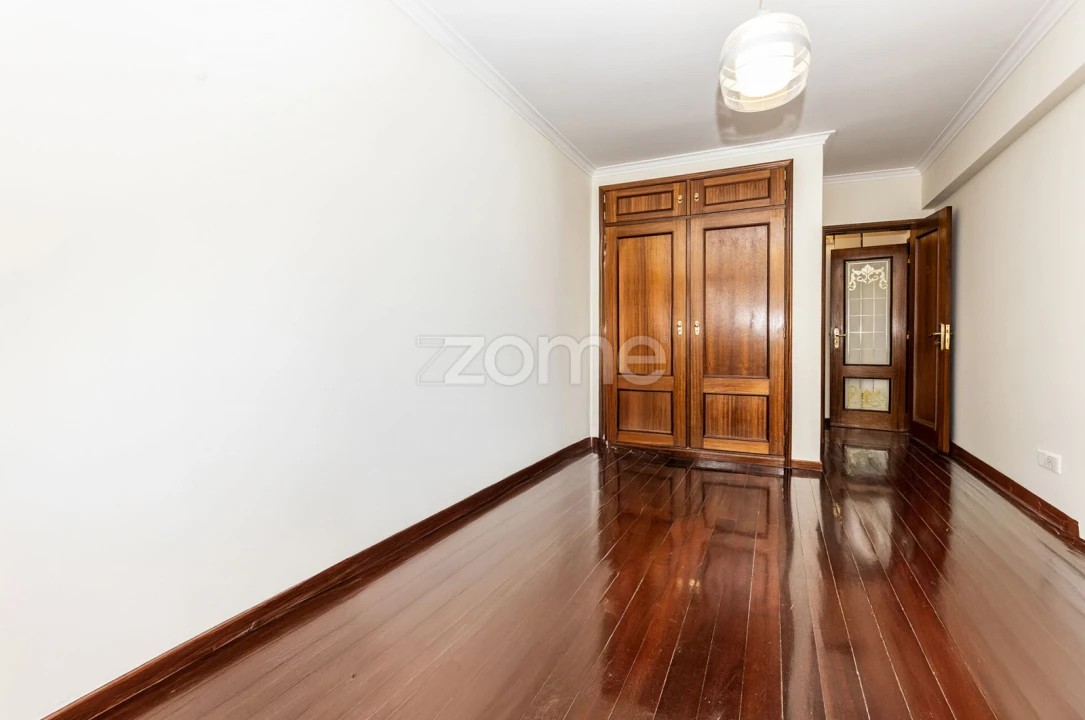 Apartamento T3 para Venda em São Vicente Foto 9