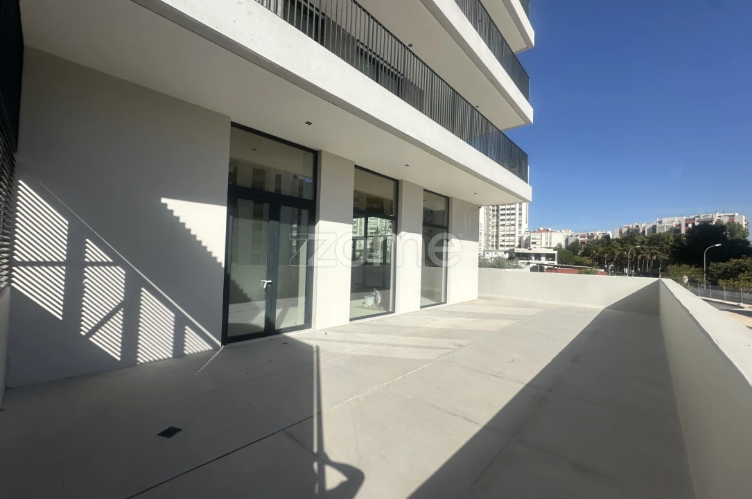 Negócio para Venda em Algés, Linda-A-Velha e Cruz Quebrada-Dafundo Foto 12