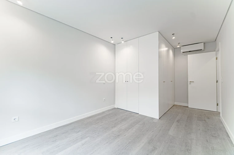 Apartamento T3 para Venda em Alverca do Ribatejo e Sobralinho Foto 16