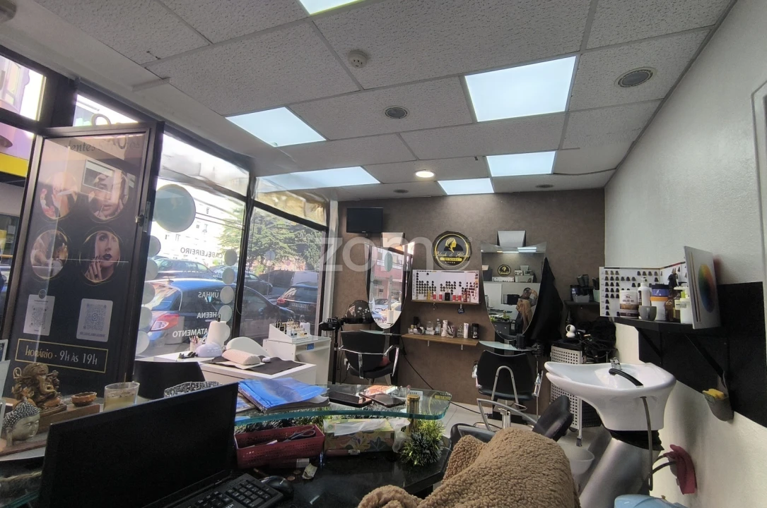 Negócio para Venda em Queluz e Belas Foto 3