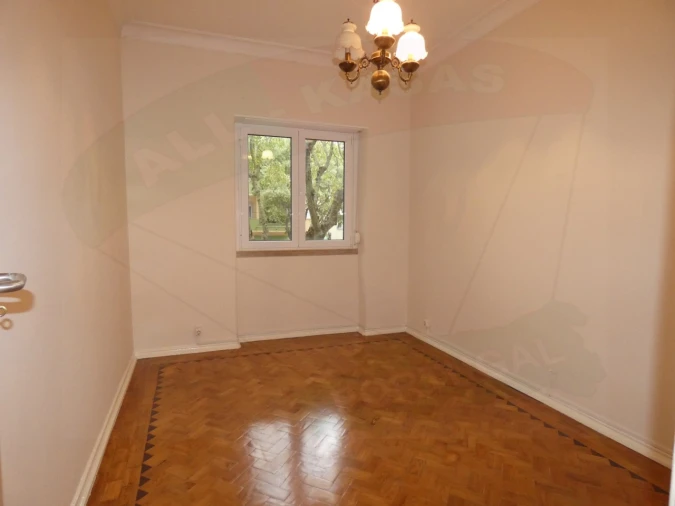 Apartamento T2 para Arrendamento em Falagueira-Venda Nova Foto 22