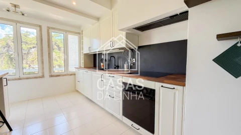 Apartamento T2 para Arrendamento em Carcavelos e Parede