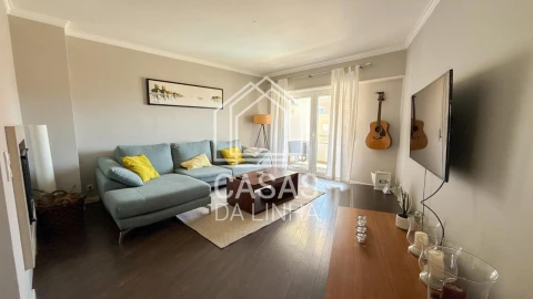 Apartamento T2 para Arrendamento em Carcavelos e Parede