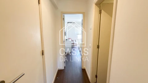 Apartamento T2 para Arrendamento em Carcavelos e Parede