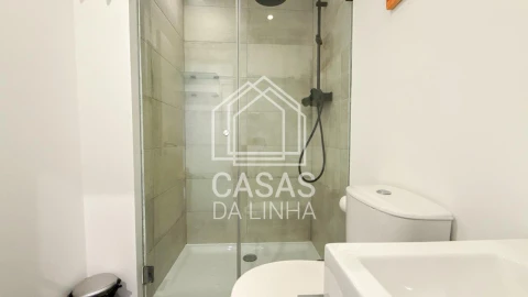 Apartamento T2 para Arrendamento em Carcavelos e Parede