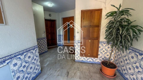 Apartamento T2 para Arrendamento em Carcavelos e Parede