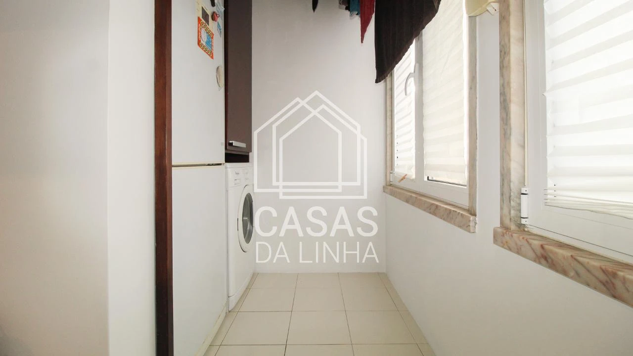 Apartamento T2 para Arrendamento em Carcavelos e Parede Foto 12