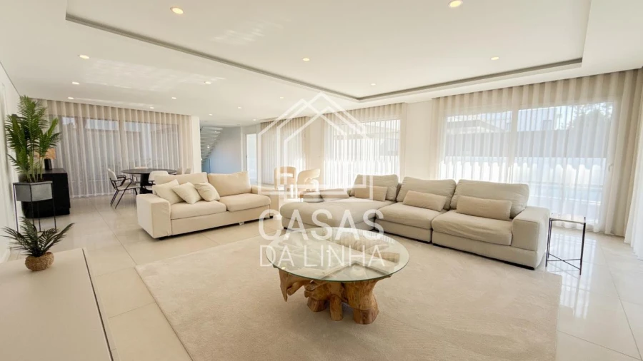 Moradia T6 para Venda em Corroios Foto 8