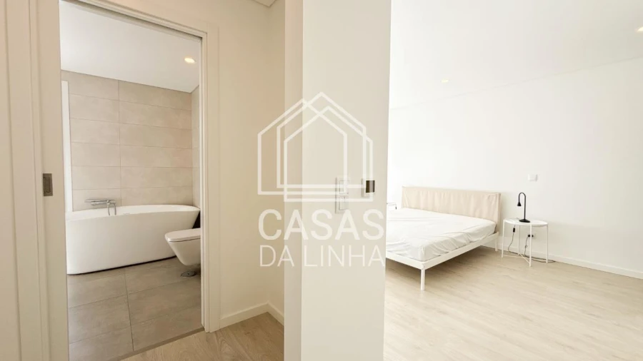 Moradia T6 para Arrendamento em Corroios Foto 30