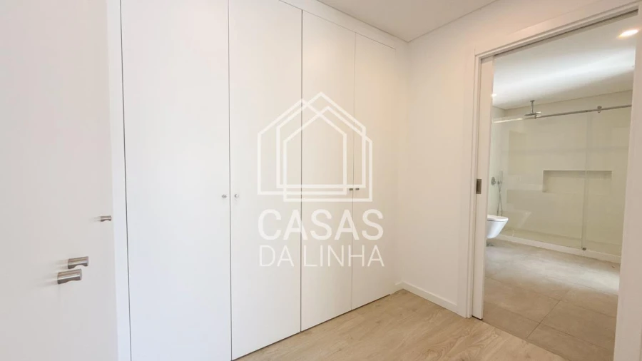 Moradia T6 para Arrendamento em Corroios Foto 26