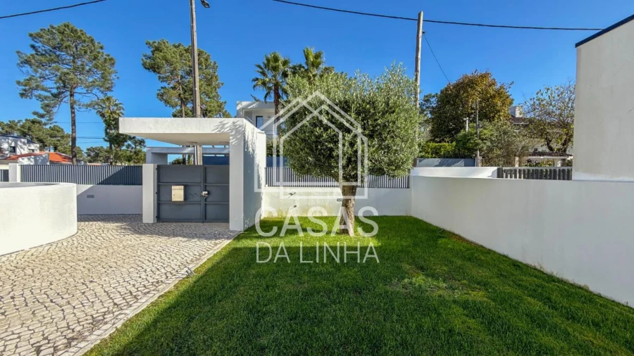 Moradia T6 para Arrendamento em Corroios Foto 35