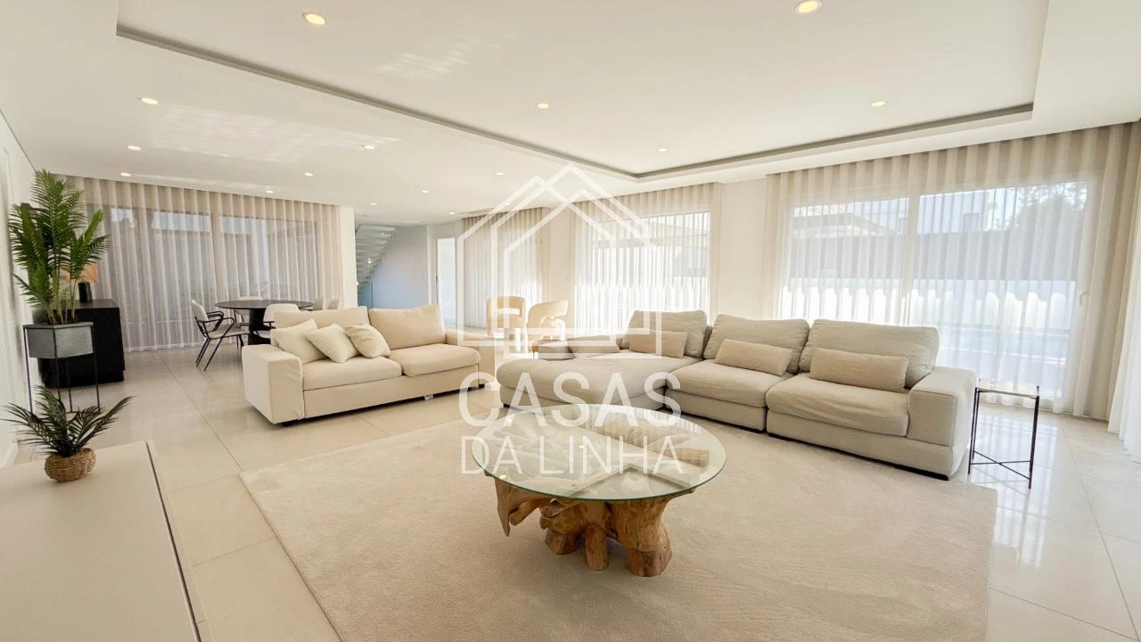 Moradia T6 para Arrendamento em Corroios Foto 8