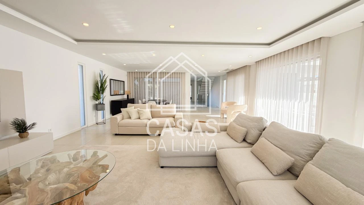 Moradia T6 para Arrendamento em Corroios Foto 5