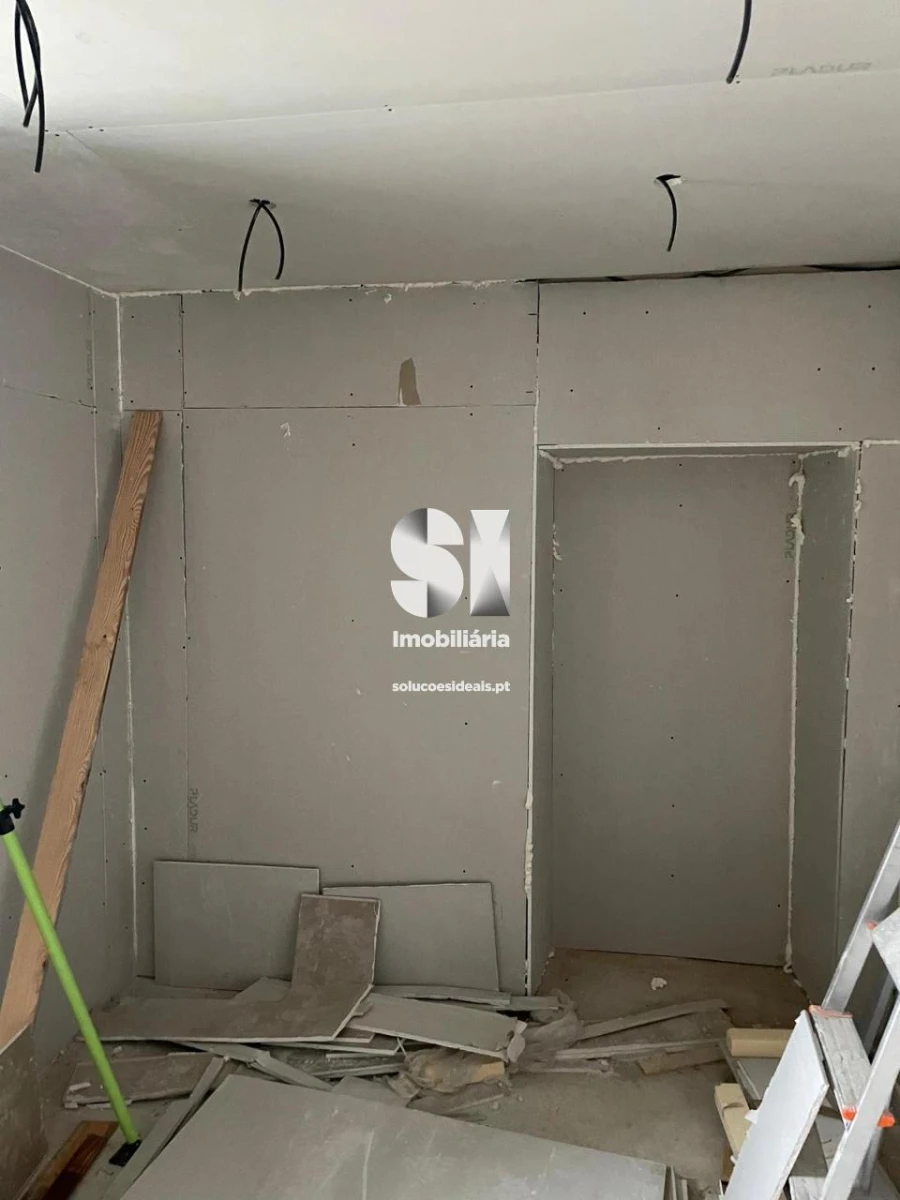 Moradia T2 para Venda em São Martinho do Bispo e Ribeira de Frades Foto 11