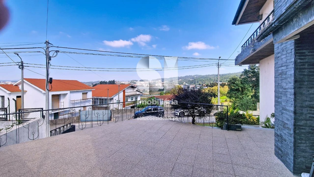 Moradia T3 para Venda em Rebordosa Foto 4