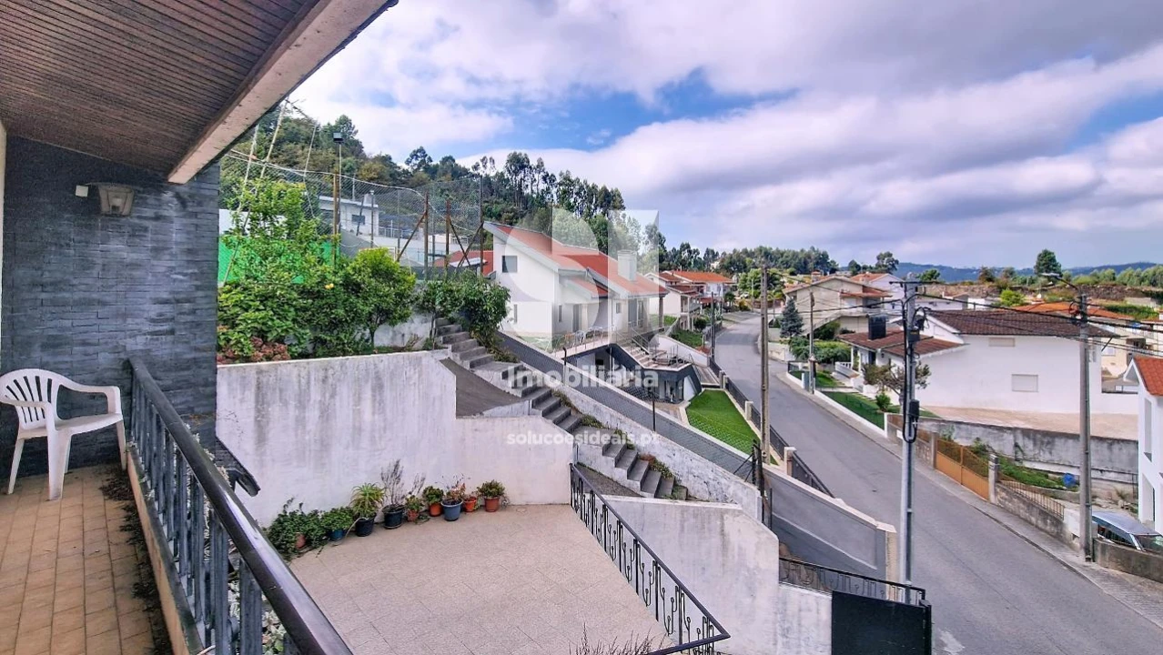 Moradia T3 para Venda em Rebordosa Foto 8