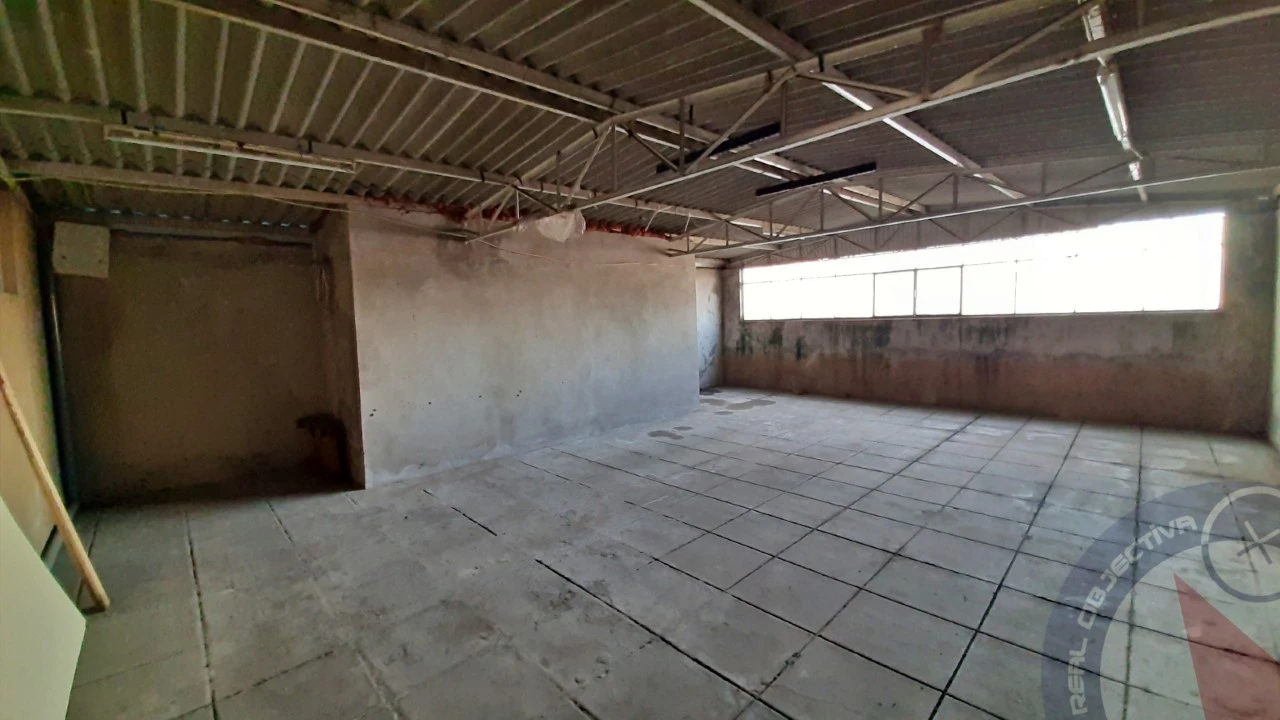 Loja para Venda em Pedrouços Foto 8