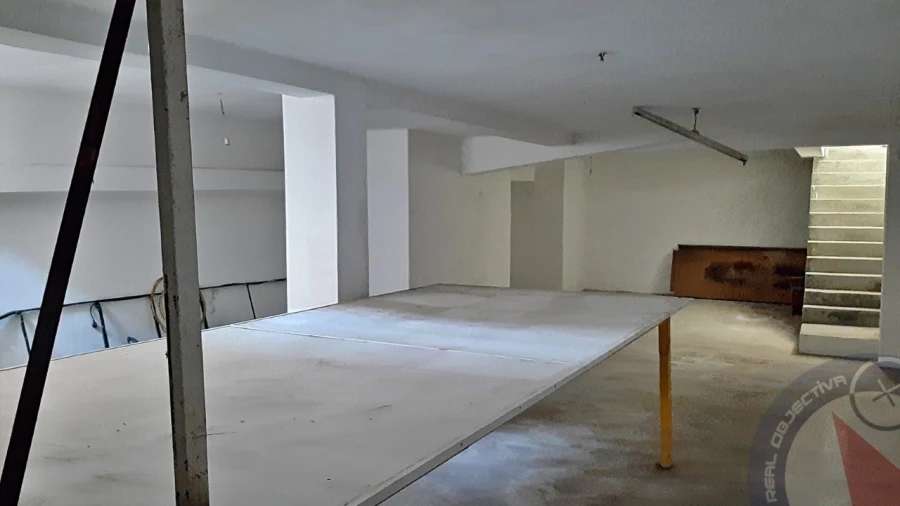 Loja para Venda em Pedrouços Foto 11