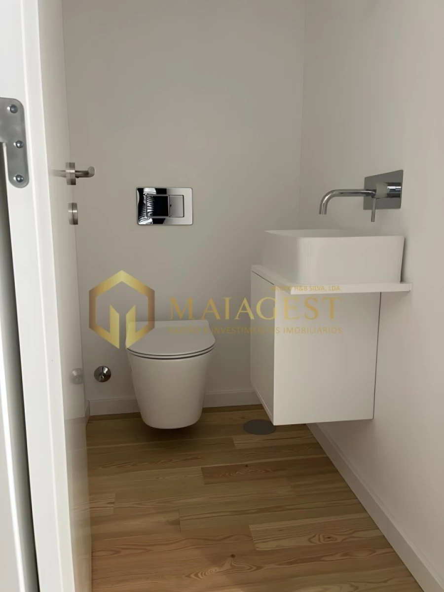 Apartamento T1 para Arrendamento em Campanhã Foto 6