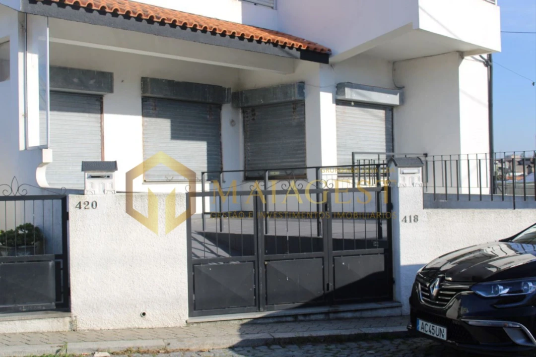 Loja para Arrendamento em Custóias, Leça do Balio e Guifões Foto 2