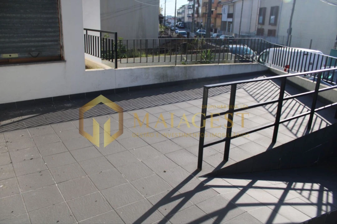 Loja para Arrendamento em Custóias, Leça do Balio e Guifões Foto 4