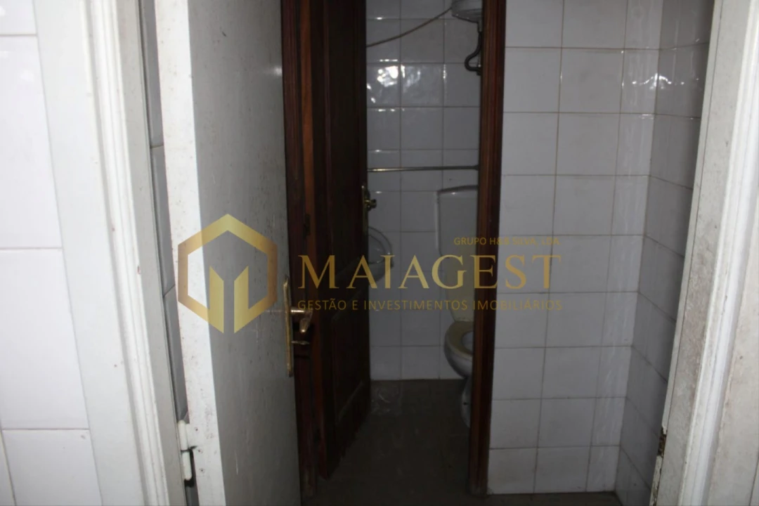 Loja para Arrendamento em Custóias, Leça do Balio e Guifões Foto 12