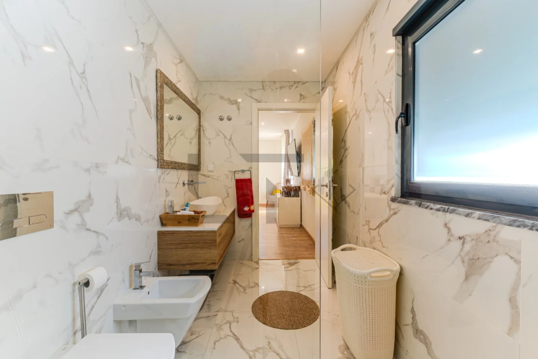 Moradia T4 para Venda em São Domingos de Rana Foto 26