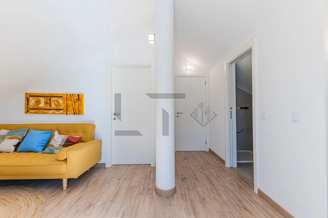 Moradia T4 para Venda em São Domingos de Rana Foto 39