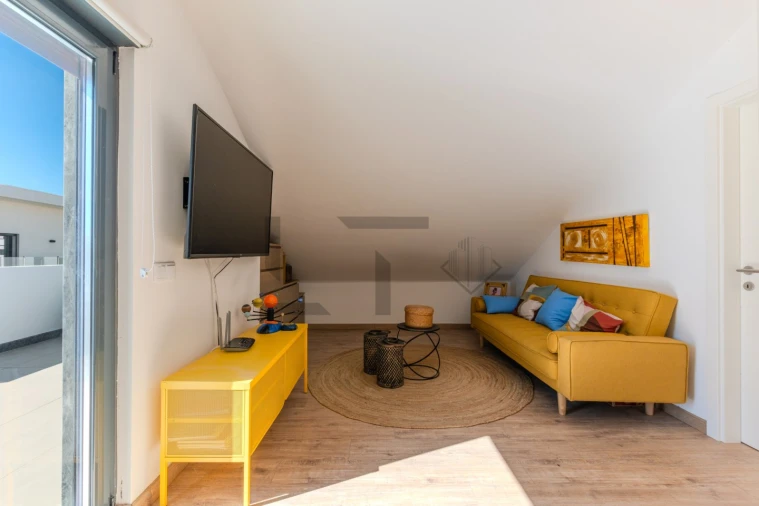 Moradia T4 para Venda em São Domingos de Rana Foto 17