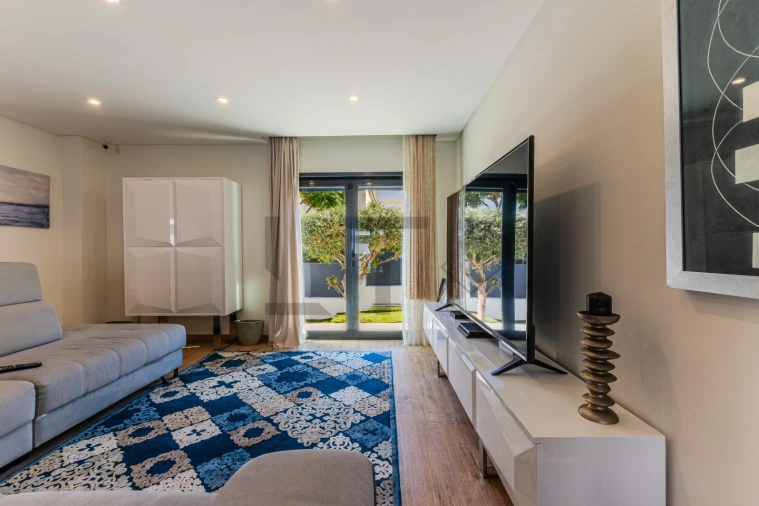 Moradia T4 para Venda em São Domingos de Rana Foto 51