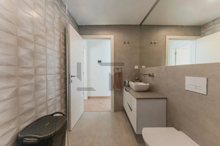 Moradia T4 para Venda em São Domingos de Rana Foto 20