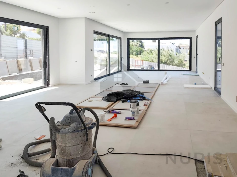 Moradia T3 para Venda em Mexilhoeira Grande Foto 15