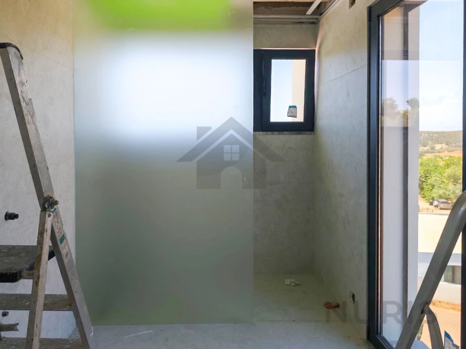 Moradia T3 para Venda em Mexilhoeira Grande Foto 29