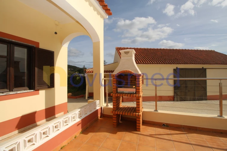 Moradia T2 para Arrendamento férias em São Bartolomeu de Messines Foto 2