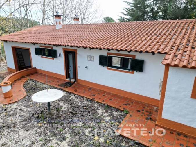 Moradia T2 para Venda em São Pedro de Tomar Foto 4