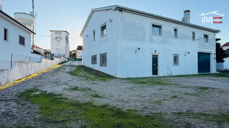 Moradia T8 para Venda em Povoa da Isenta Foto 20