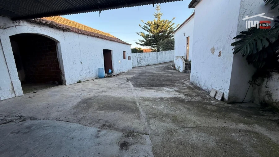 Moradia T8 para Venda em Povoa da Isenta Foto 40