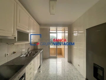 Apartamento T2 para Venda em Arcozelo