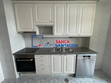 Apartamento T2 para Venda em Arcozelo